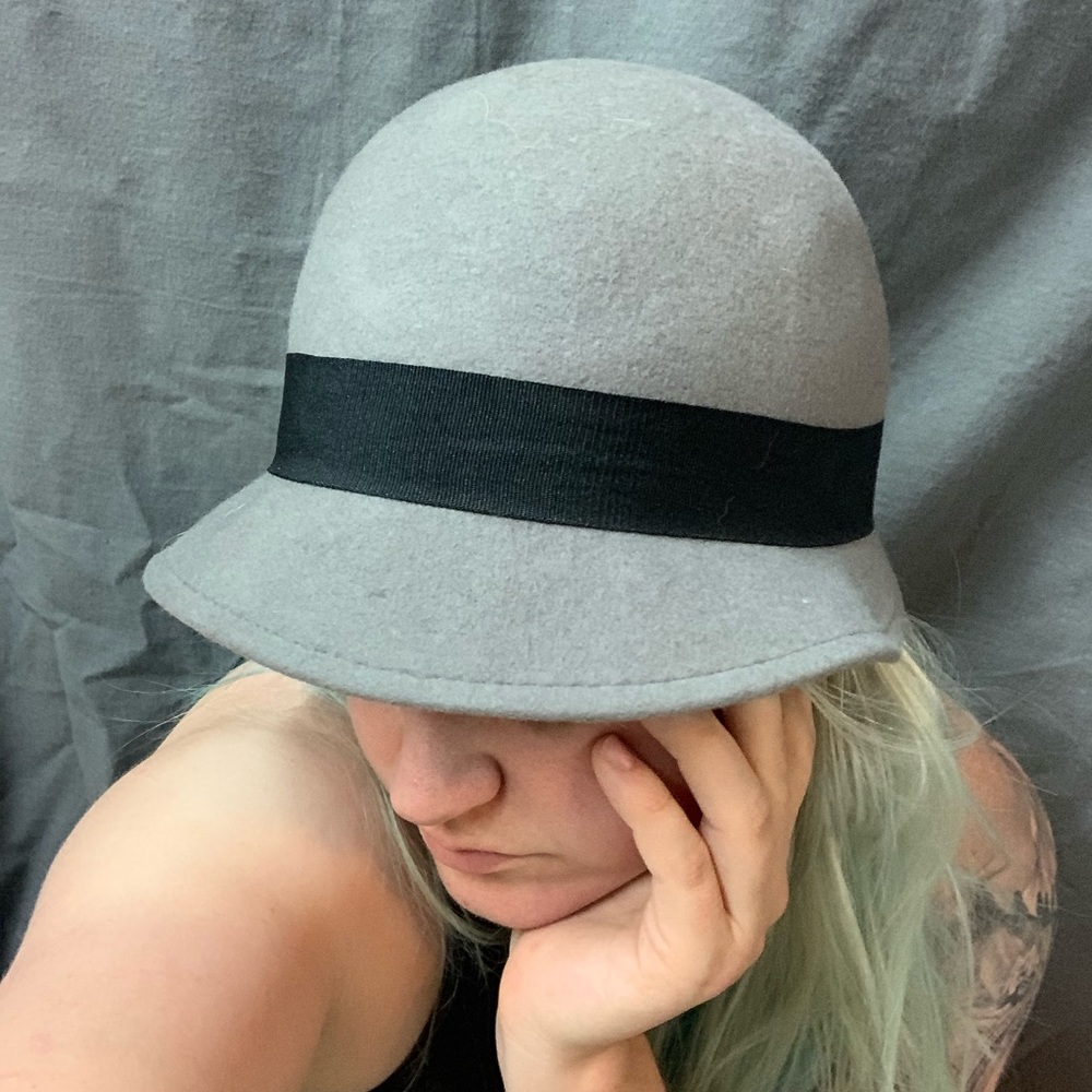 Grey Retro Bucket Hat w/ Black Band & Bow